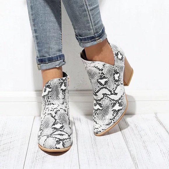 Shoes - LAST 1!Gorgeous vegan snake leather ankle boots